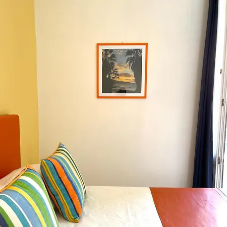 Gæstehus Street View 4*