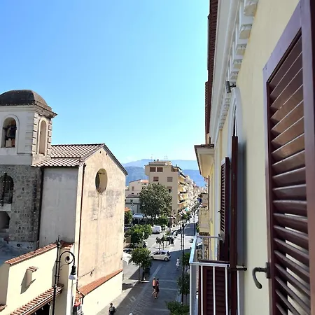 Street View Guest house *